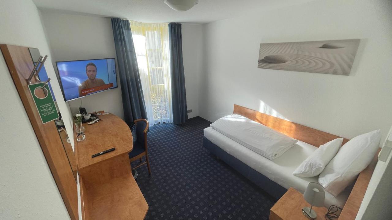 Krystall Hotel Filderstadt Zewnętrze zdjęcie