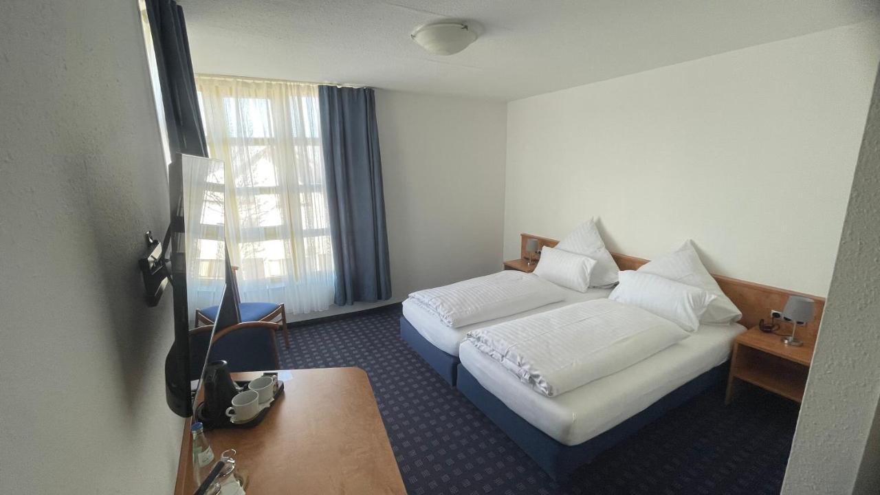 Krystall Hotel Filderstadt Zewnętrze zdjęcie